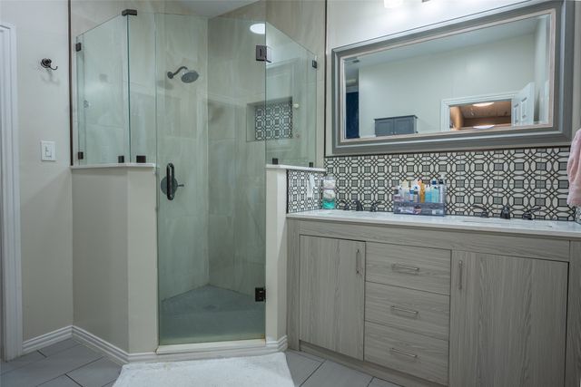 1004 Moreland Avenue, Dallas, TX 75204