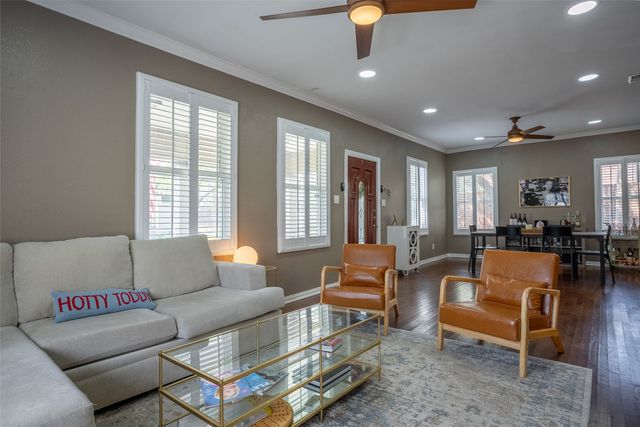 1004 Moreland Avenue, Dallas, TX 75204