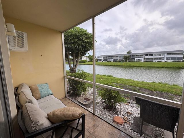 2 Kent A, West Palm Beach, FL 33417