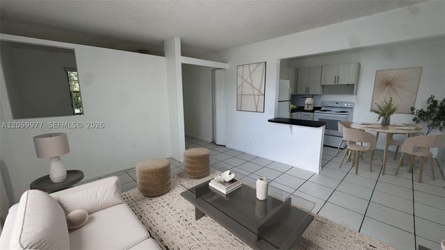 2829 Van Buren St 207, Hollywood, FL 33020