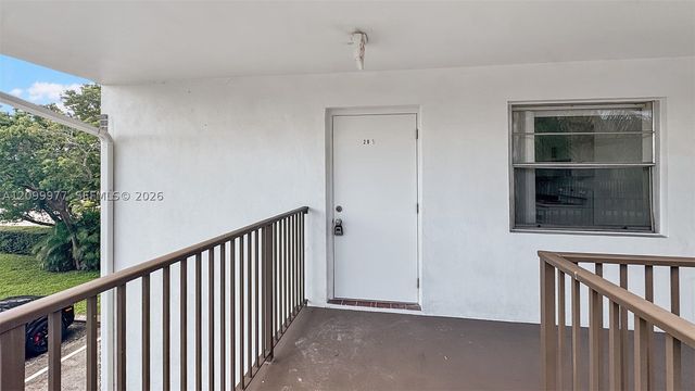 2829 Van Buren St 207, Hollywood, FL 33020
