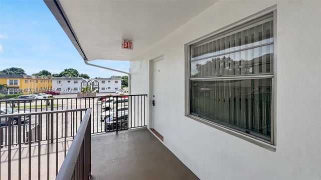 2829 Van Buren St 207, Hollywood, FL 33020