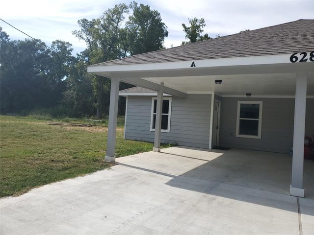 628 Luke Street A, Dayton, TX 77535