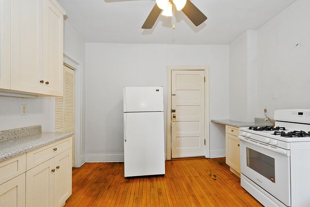 620 E 112th Street 620, Chicago, IL 60628