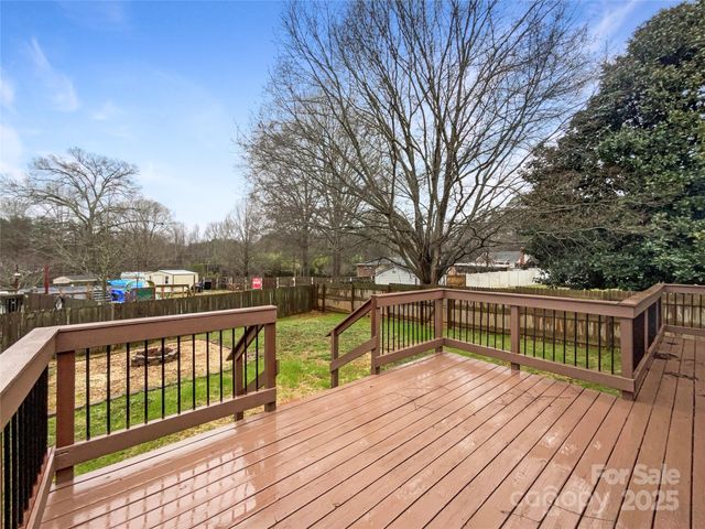 106 Cape Breton Trail, Gastonia, NC 28056