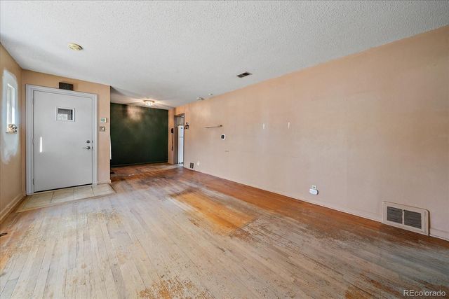 1100 Lansing Street, Aurora, CO 80010