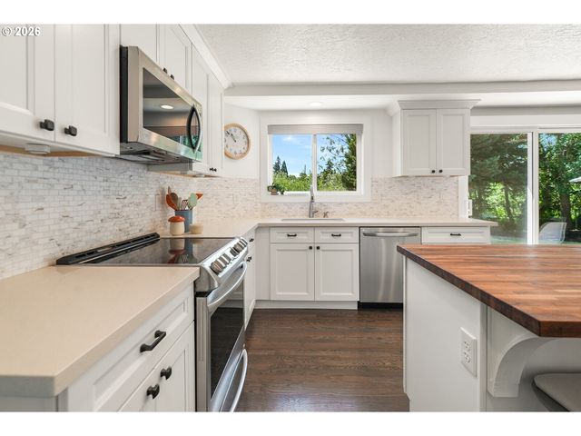 16342 Nw JOSCELYN St, Beaverton, OR 97006