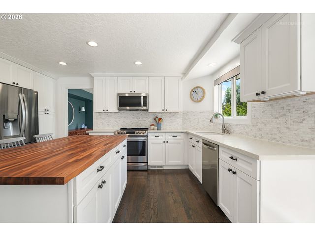 16342 Nw JOSCELYN St, Beaverton, OR 97006