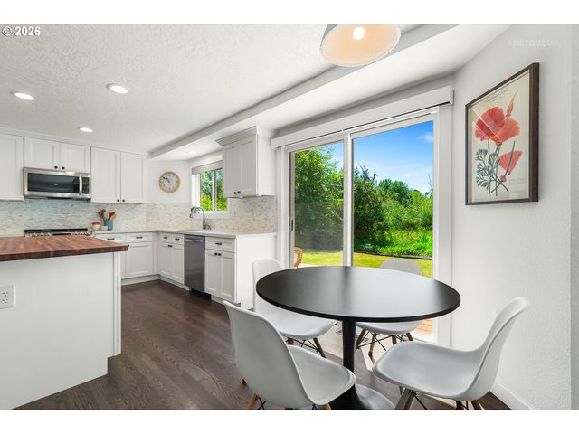 16342 Nw JOSCELYN St, Beaverton, OR 97006