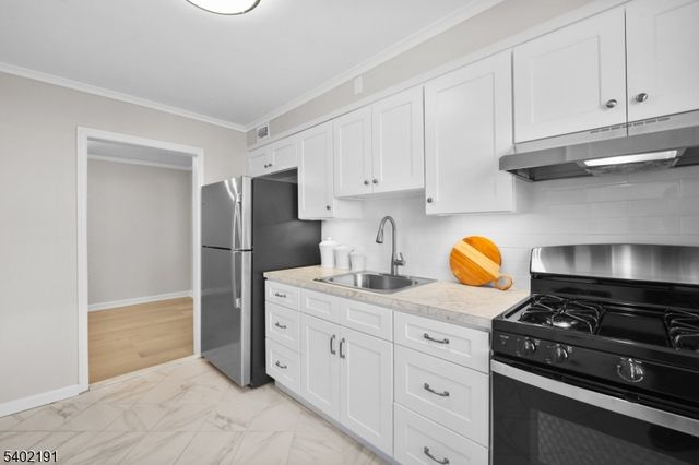 191 Midland Pl 2, Newark City, NJ 07106