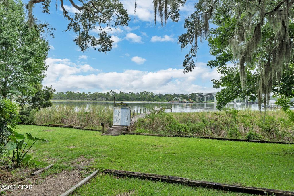 Image 14 of property listing at 6538 Hickory Road, Panama City Beach, FL 32413