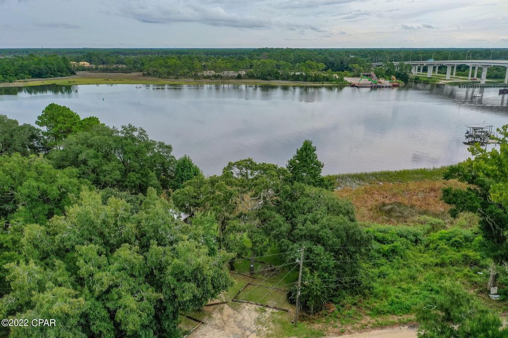 Image 3 of property listing at 6538 Hickory Road, Panama City Beach, FL 32413