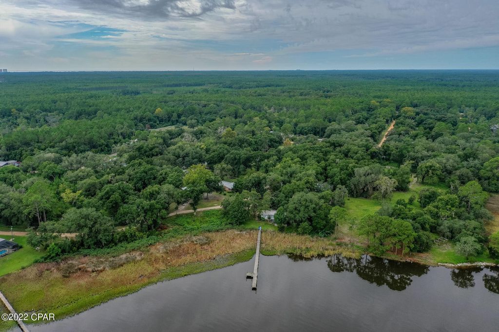 Image 9 of property listing at 6538 Hickory Road, Panama City Beach, FL 32413