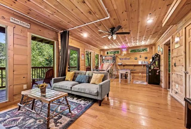 1322 Ridgefield Drive, Sevierville, TN 37876