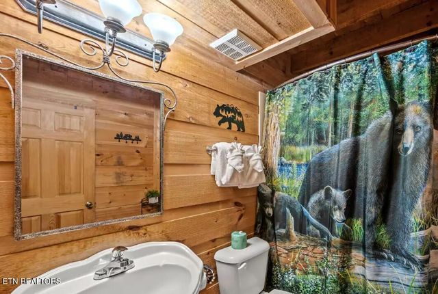 1322 Ridgefield Drive, Sevierville, TN 37876