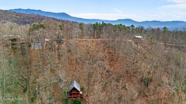 1322 Ridgefield Drive, Sevierville, TN 37876