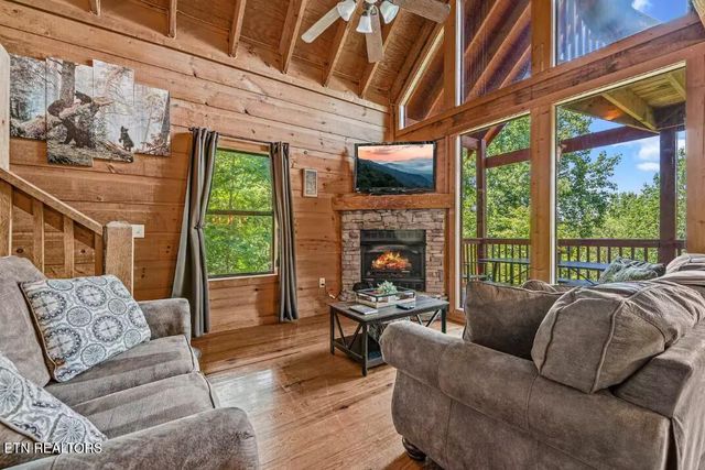 1322 Ridgefield Drive, Sevierville, TN 37876