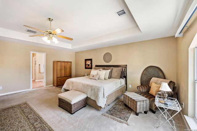 8707 Santa Fe Cove, Helotes, TX 78023