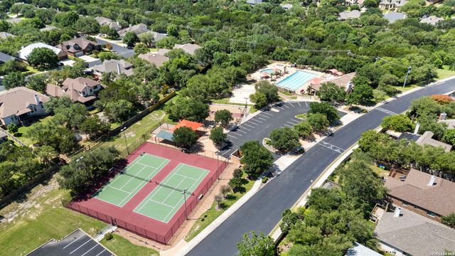 8707 Santa Fe Cove, Helotes, TX 78023