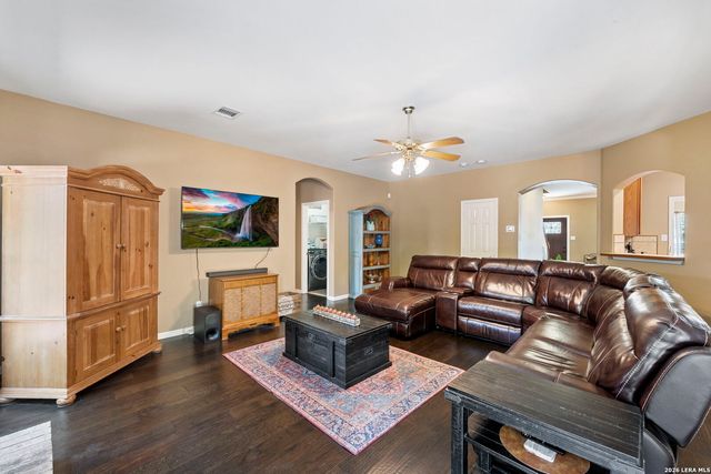 8707 Santa Fe Cove, Helotes, TX 78023