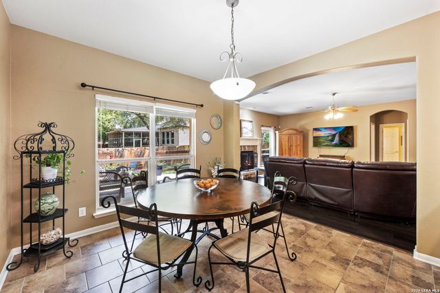 8707 Santa Fe Cove, Helotes, TX 78023