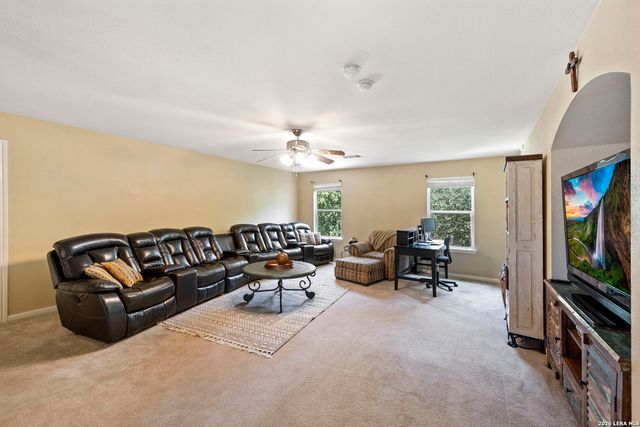 8707 Santa Fe Cove, Helotes, TX 78023