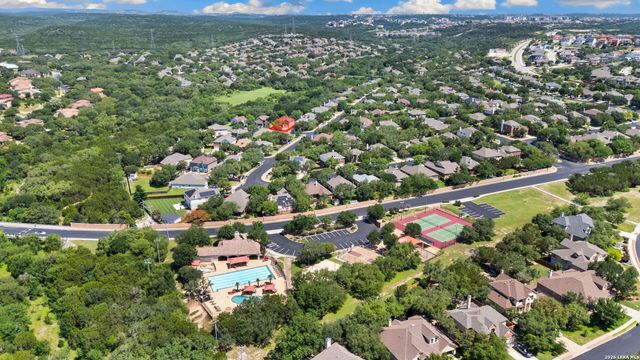 8707 Santa Fe Cove, Helotes, TX 78023