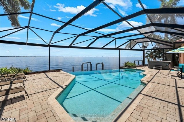 3115 SE 22nd PL, Cape Coral, FL 33904