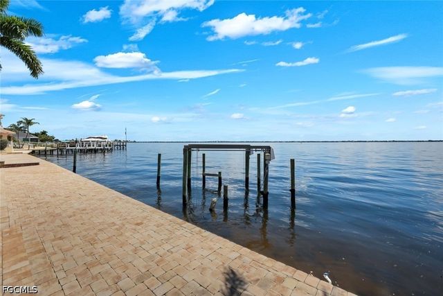 3115 SE 22nd PL, Cape Coral, FL 33904