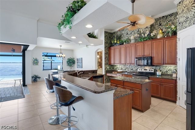 3115 SE 22nd PL, Cape Coral, FL 33904