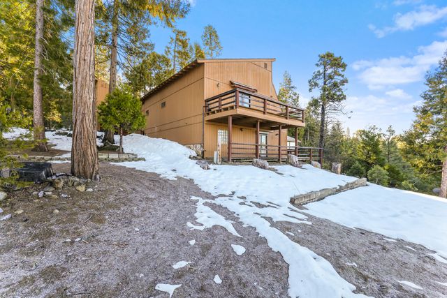 38443 Red Leaf Lane, Shaver Lake, CA 93664