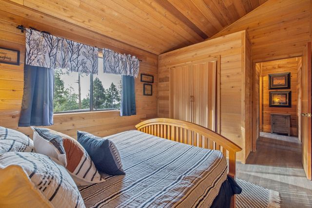 38443 Red Leaf Lane, Shaver Lake, CA 93664