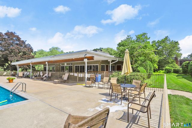 92 Ledgebrook Drive 92, Norwalk, CT 06854