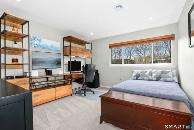 92 Ledgebrook Drive 92, Norwalk, CT 06854