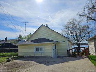2219 Gray Road, Oregon Township, MI 48446
