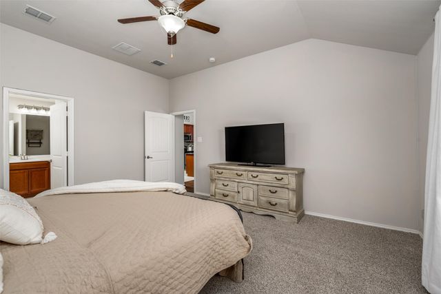 975 Crockett Drive, Lavon, TX 75166