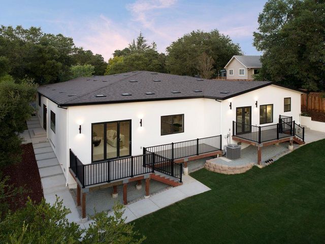 20599 Leonard Road, Saratoga, CA 95070