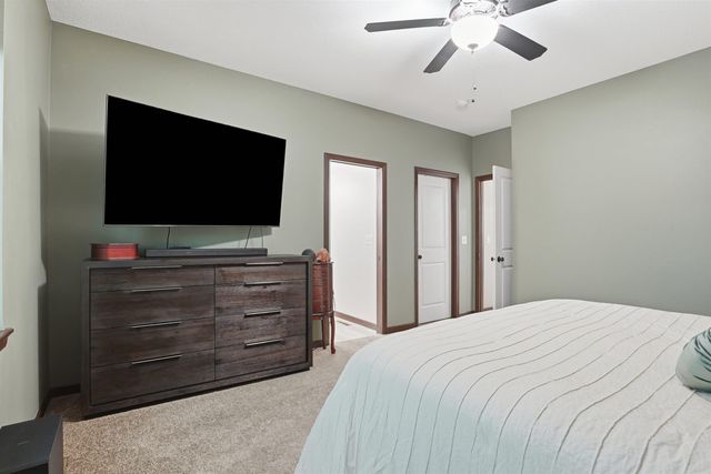 1229 Partridge Lane, Waterloo, IA 50701
