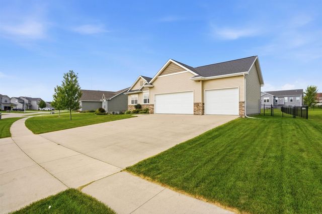 1229 Partridge Lane, Waterloo, IA 50701