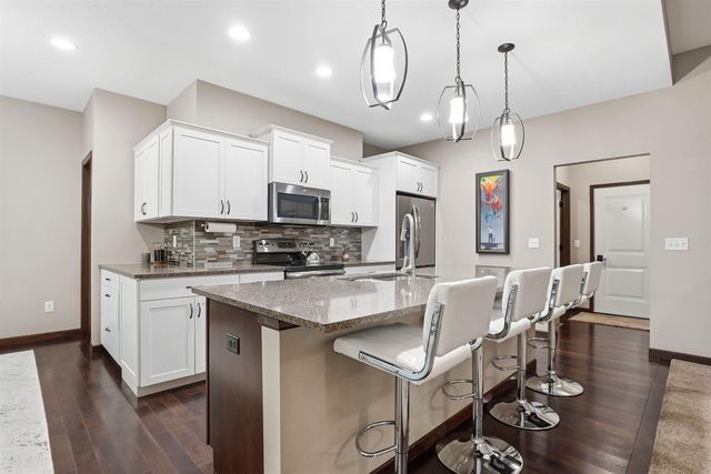 1229 Partridge Lane, Waterloo, IA 50701