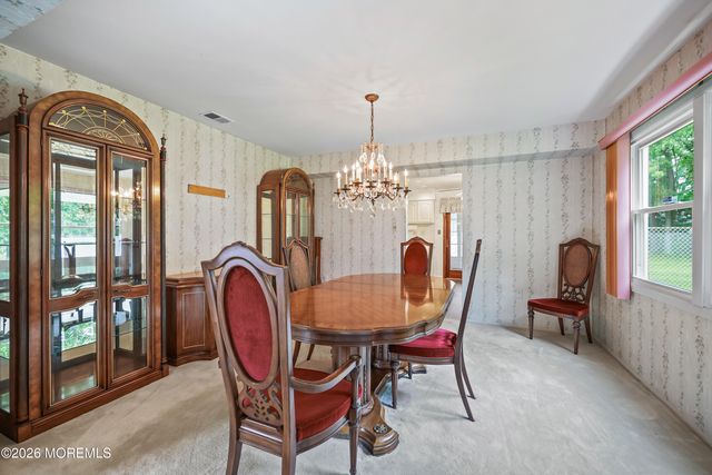 21 Forge Court, Freehold, NJ 07728