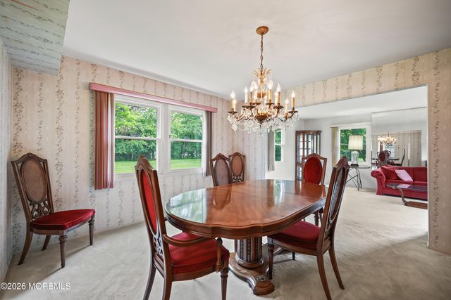 21 Forge Court, Freehold, NJ 07728