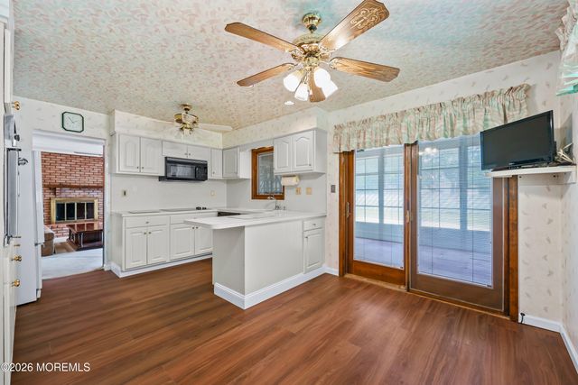 21 Forge Court, Freehold, NJ 07728