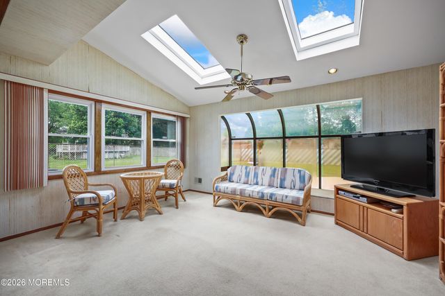 21 Forge Court, Freehold, NJ 07728
