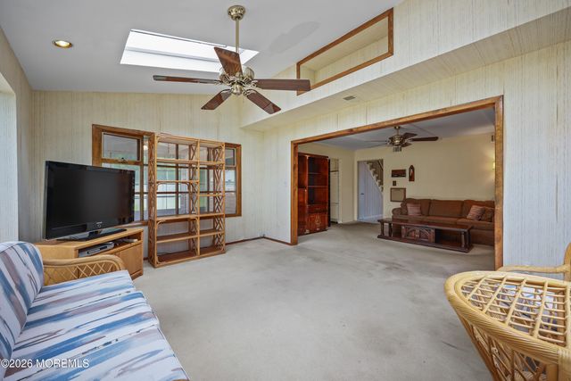 21 Forge Court, Freehold, NJ 07728