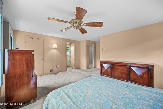 21 Forge Court, Freehold, NJ 07728