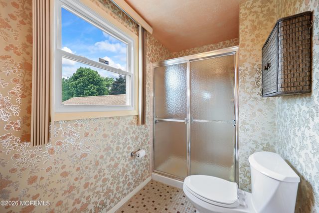 21 Forge Court, Freehold, NJ 07728