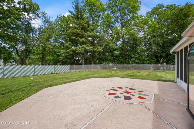 21 Forge Court, Freehold, NJ 07728