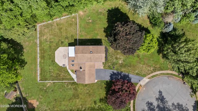21 Forge Court, Freehold, NJ 07728