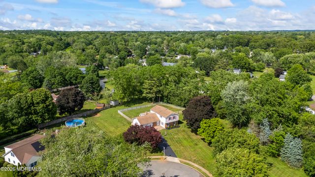 21 Forge Court, Freehold, NJ 07728